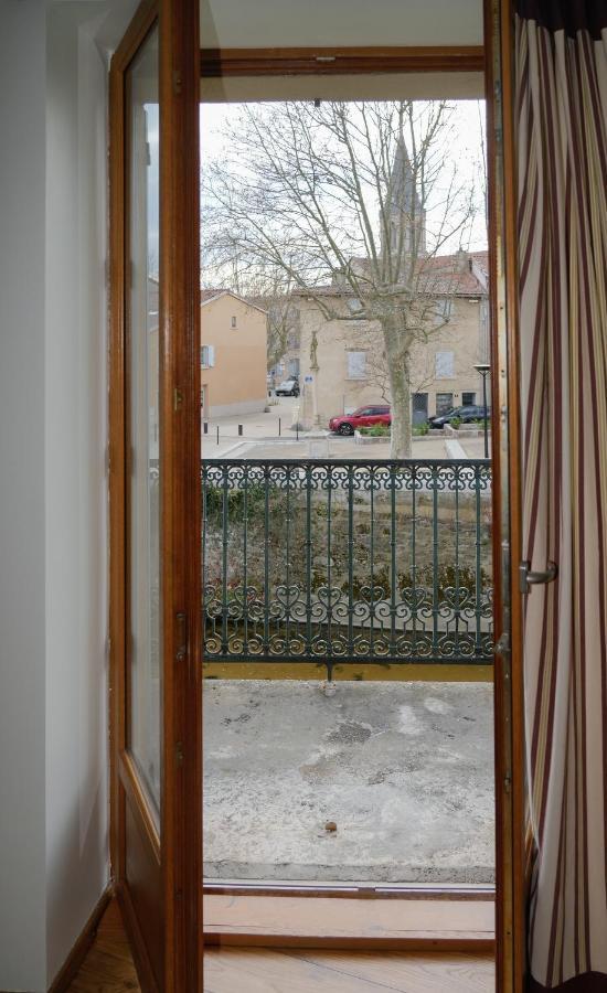 Auberge Du Vieux Pont Brignais Bagian luar foto